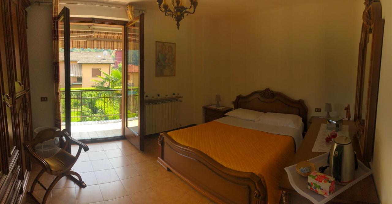 Vila Casa Tiziana Lavena Ponte Tresa Exteriér fotografie
