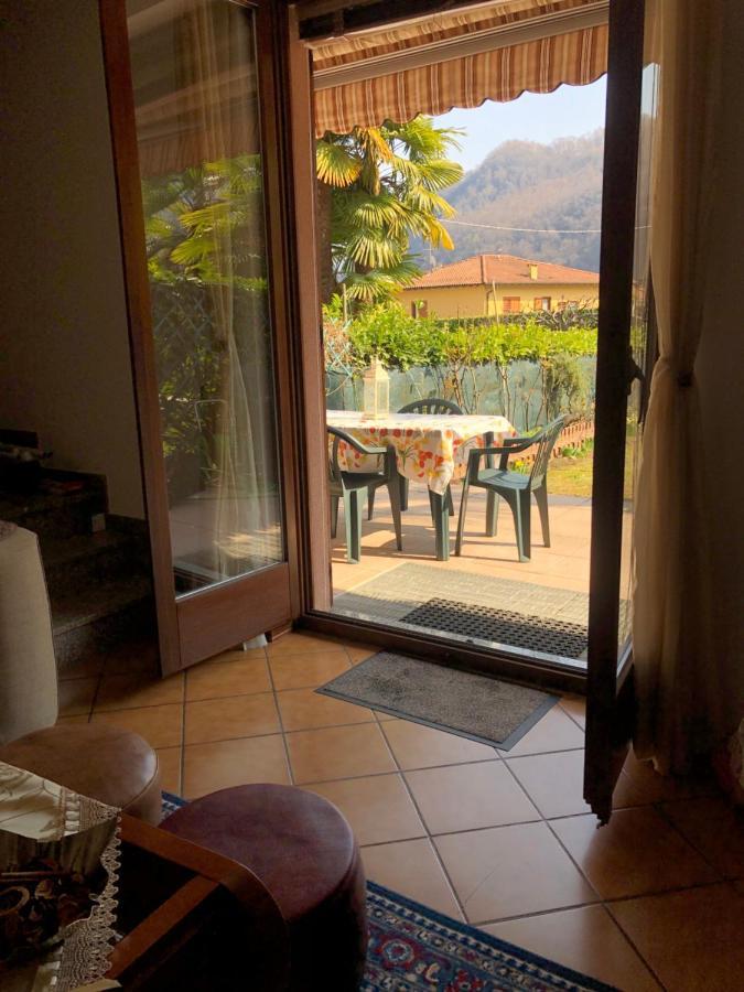 Vila Casa Tiziana Lavena Ponte Tresa Exteriér fotografie